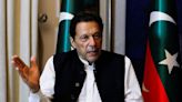El exlíder de Pakistán Imran Khan condenado a 14 años de prisión, un día después de haber sido también condenado a 10 años