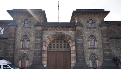 Watchdog issues urgent notification over state of ‘cramped and squalid’ Wandsworth prison