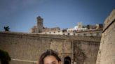 Tania Panés, la poeta callejera que encuentra inspiración en Eivissa