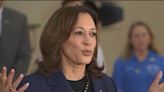 Kamala Harris visita Parkland en medio de protestas