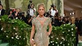 Jennifer Lopez Wears a Show-Stopping Platinum and Diamond Tiffany Necklace on the Met Gala Red Carpet