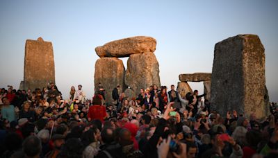 When is summer solstice and what happens at Stonehenge?