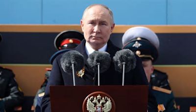 Russland: Wladimir Putin droht bei Militärparade in Moskau mit Atomstreitkräften