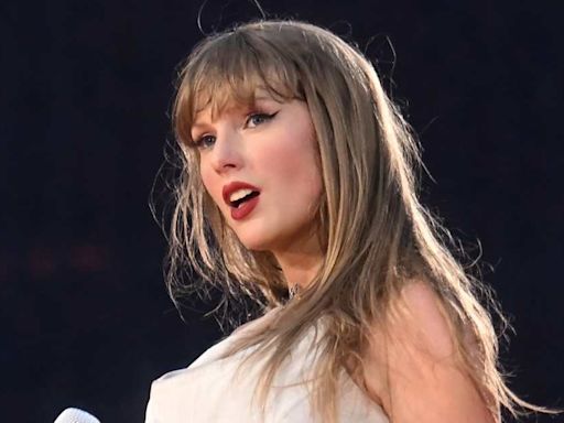Taylor Swift 'Fighting for Her Life' as She Breaks Character Again During Eras Tour Show