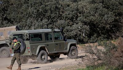 El juez procesa al coronel y otros cinco mandos de los militares ahogados en la base de Cerro Muriano