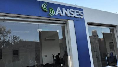 ANSES hizo oficial el aumento para jubilados: cuánto cobrarán en julio con el bono de $70.000