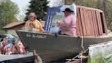 Fort Union Association shows off model keelboat during Band Day