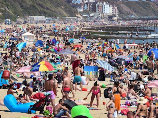 UK weather maps turn yellow as 8-day 'mini-heatwave' finally warms up Britain