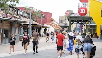 Disney World, Universal Orlando and SeaWorld will all close ahead of Milton