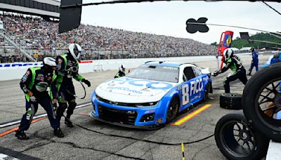 Busch loses ground in the playoff hunt after awful day in New Hampshire