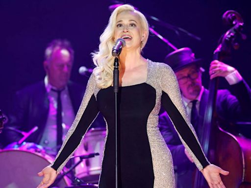 Kellie Pickler performs live for first time since husband’s 2023 death