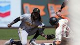 Giants hit back-to-back HRs in beating Pirates