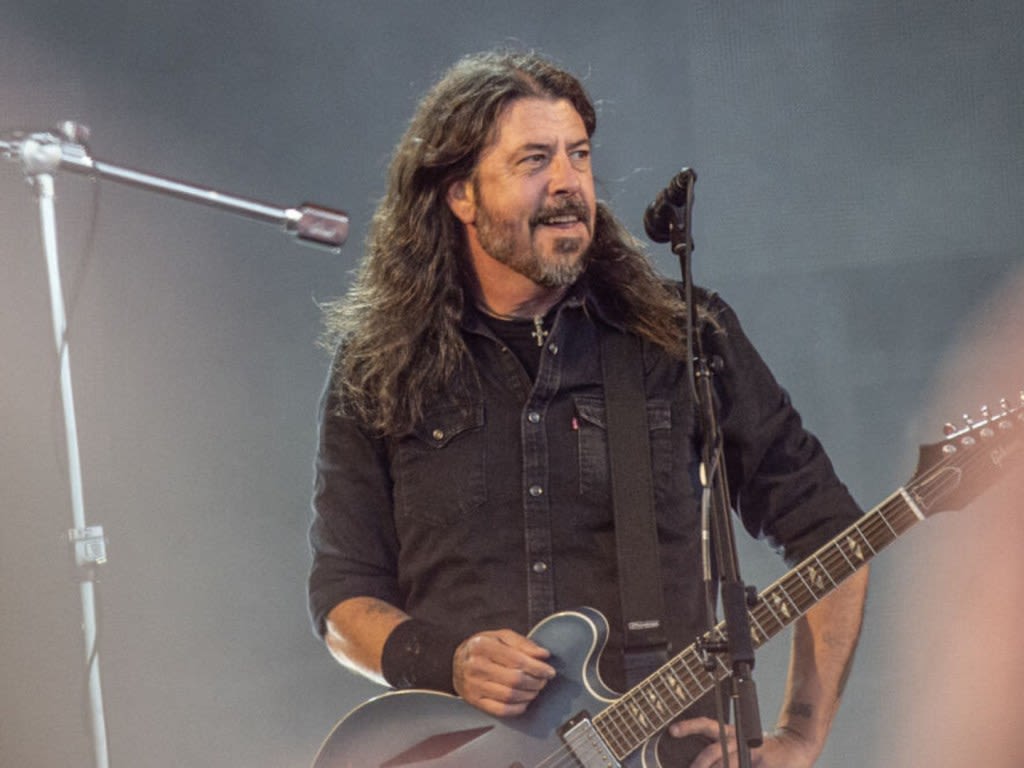 Dave Grohl Reportedly Found a Clever Way To Detract From His Bad Behavior Amid Affair