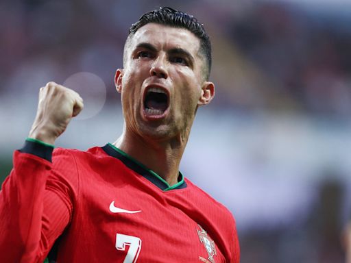 Man Utd have potential deal in place to sign £42m star compared to Ronaldo