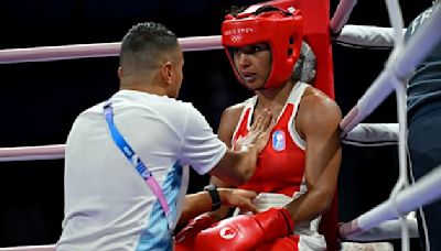 JO 2024 (boxe): les larmes d'Estelle Mossely, qui a vu son rêve de doublé olympique s'envoler d'entrée