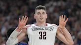 Report: UConn Center Donovan Clingan 'Has Fans among the Hawks' constituency at No. 1'