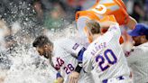 Martinez hits 2-run homer in 9th as Mets rally past Marlins, Díaz wins in return from IL