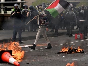 Anti-war protesters prepare for further rallies after fiery clashes with police outside Melbourne weapons expo