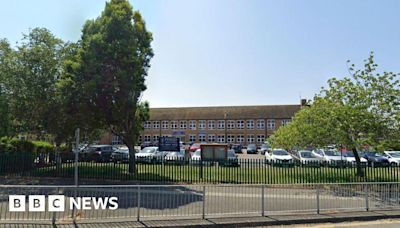 Pensby High School head teacher suing parents over 'harassment'