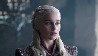 Emilia Clarke no ha visto el nuevo episodio de 'La casa del dragón'