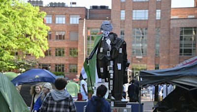 Fact Check: A George Washington Statue at GWU Was Allegedly Defaced by Pro-Palestinian Protesters. Here's the Evidence