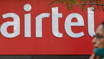 Dialog acquires 100% of Airtel Lanka in share swap deal - India Telecom News