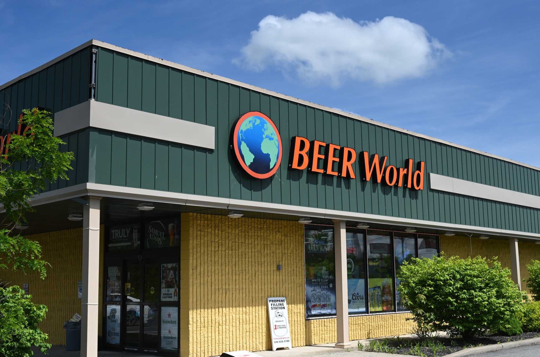Beer World plans to open cannabis store