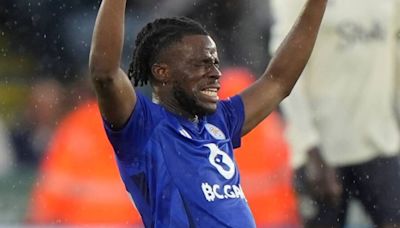 Leicester 1-1 Everton: Toffees blow another lead in thunderstorm as Stephy Mavididi earns Foxes a point