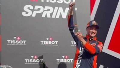 Quartararo le envía la medalla a Pedrosa con dedicatoria y le improvisan un podio en Jerez