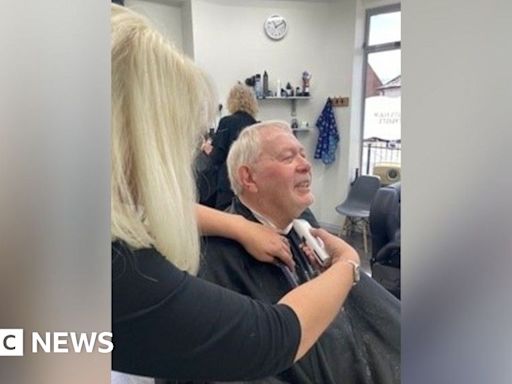 Norfolk man's beard shave after 14 years to mark new government