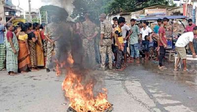 Highway blocked over murder of 14-year-old girl in Malda, protestors demand for punishment