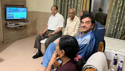 Shatrughan Sinha shares photos from hospital: ‘Away from controversy created by social media’