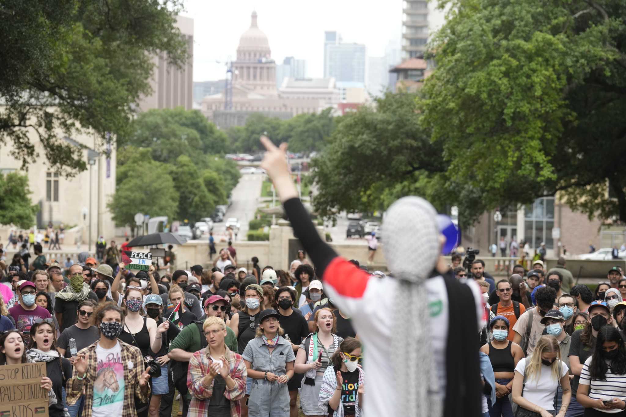 Hundreds rally at UT Austin again for pro-Palestinian protest