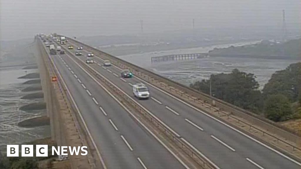 Orwell Bridge near Ipswich reopens after joint repairs