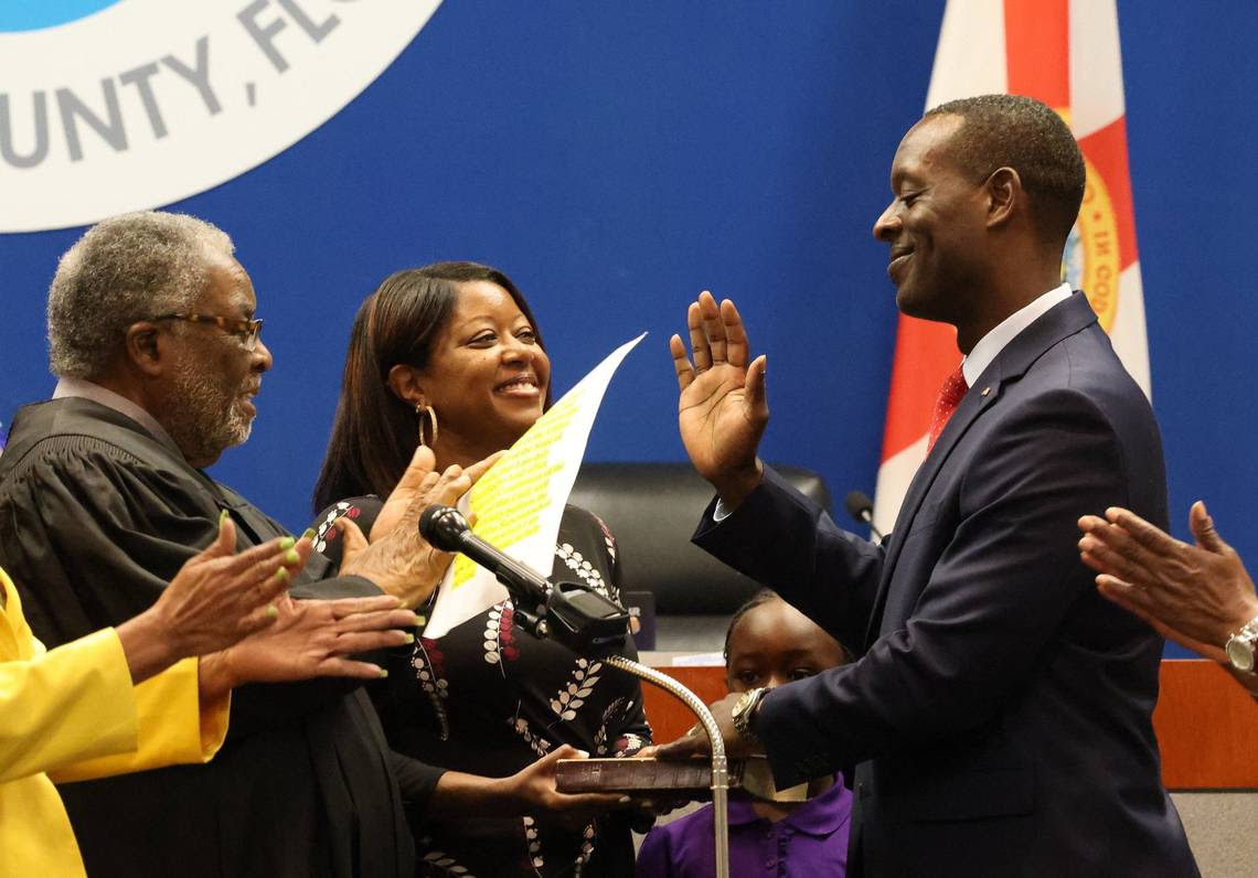 Broward Public Schools swears in Hepburn as new superintendent. He’ll make $340,000