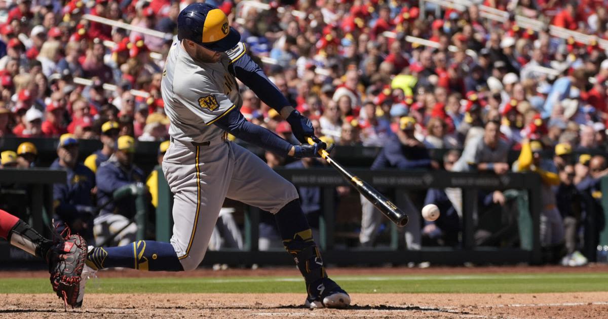 Owen Miller's first hit of the season lifts Brewers to sweep of NL Central rivals