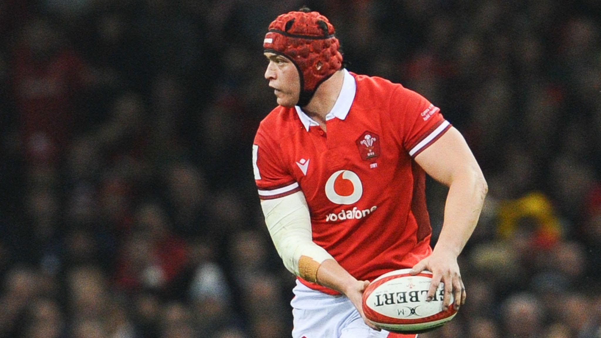 Wales call flanker Botham into summer squad