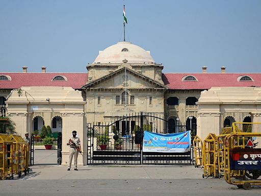 Lawyers demand transfer of Allahabad HC judge for ‘misbehaving’ with senior advocate