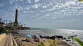 Mayo viene cargado de sol, playa y la Ruta del Caracol en esta espléndida localidad de la costa noroeste de Cádiz