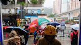 Algunos barrios de Hong Kong vuelven a inundarse ante la frustración de los residentes