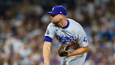 Dodgers blow another 5-run lead in loss to Padres