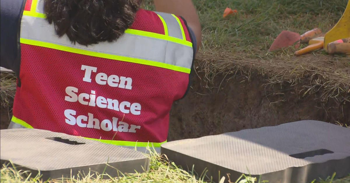 Teens excavate City Park as part of Denver Museum of Nature and Science student scientist program