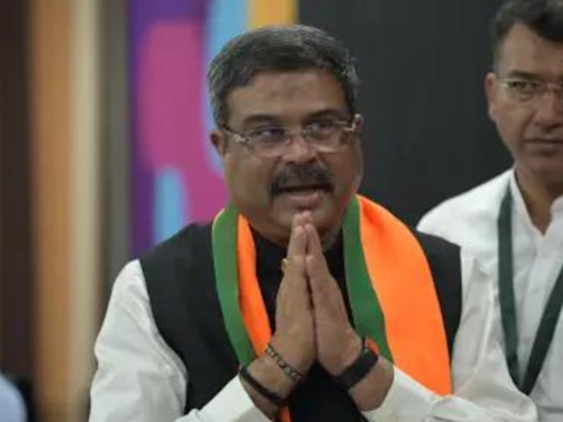 Education Minister Dharmendra Pradhan meets NEET aspirants amid exam controversy - Times of India