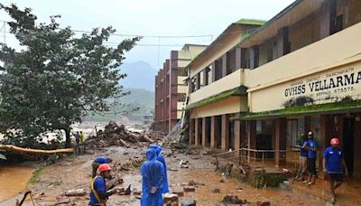 Death toll climbs to 143 in Wayanad landslide tragedy