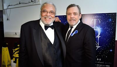 'RIP Dad': James Earl Jones Mourned by Everyone From Mark Hamill to Major League Baseball