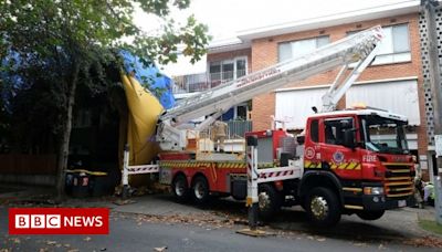 Watch: Hot air balloon crashes into Melbourne rooftops