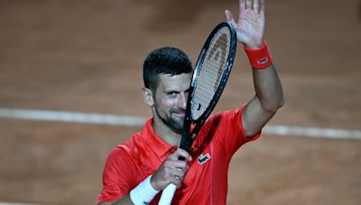 Djokovic, golpeado con una cantimplora en el Masters 1000 de Roma, está "bien"