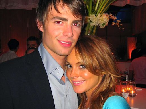 Jonathan Bennett Shares Throwback Photos with Lindsay Lohan and Lacey Chabert as “Mean Girls” Turns 20