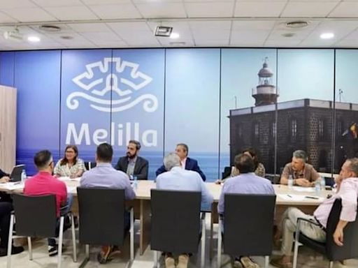 Melilla endurece ayudas al transporte en avión y barco para evitar que se beneficien marroquíes "de paso"