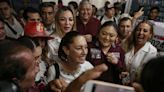 Mujeres mexicanas orgullosas de votar por la primera presidenta del país